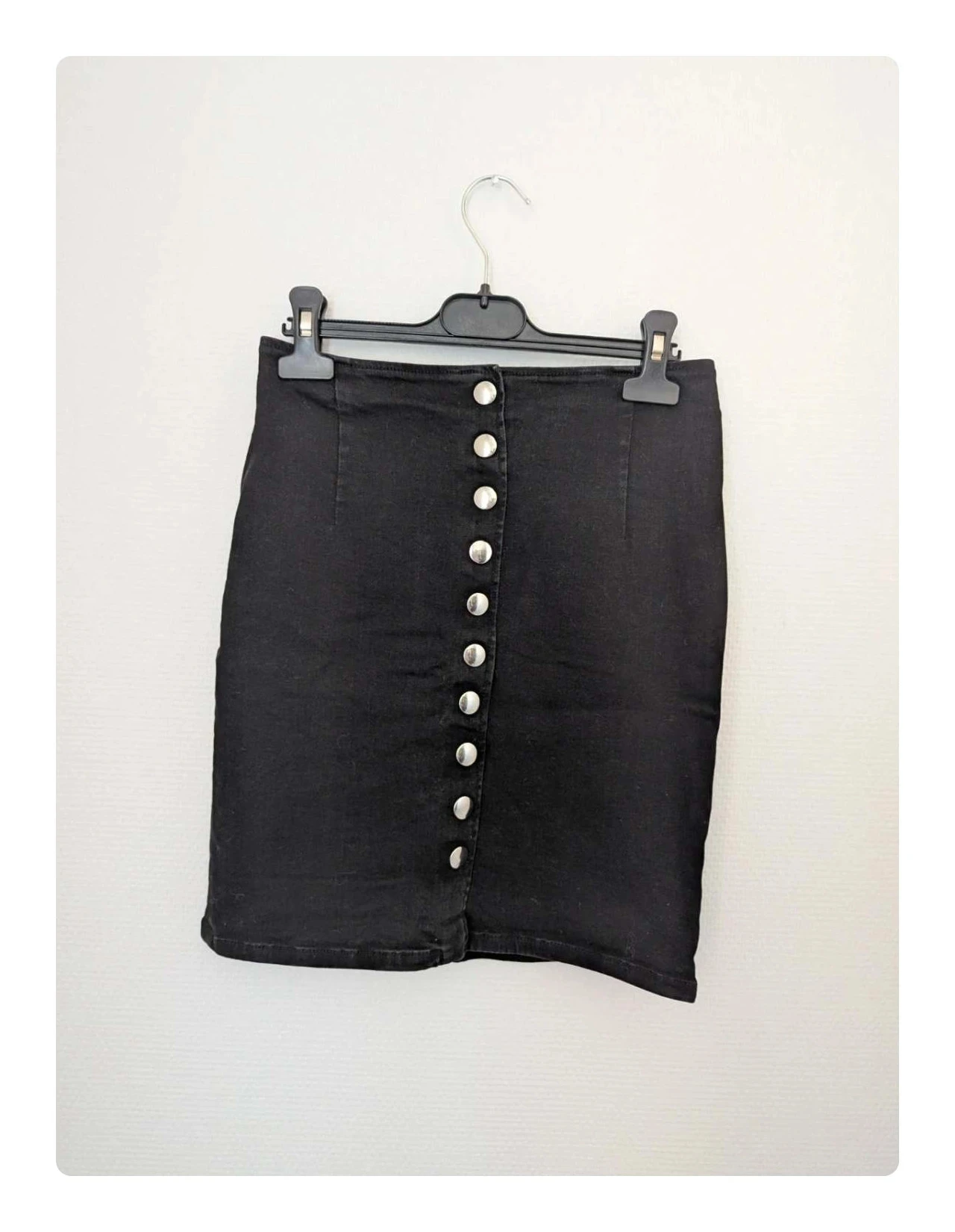 Jupe april 77 en jean noir taille 38-40